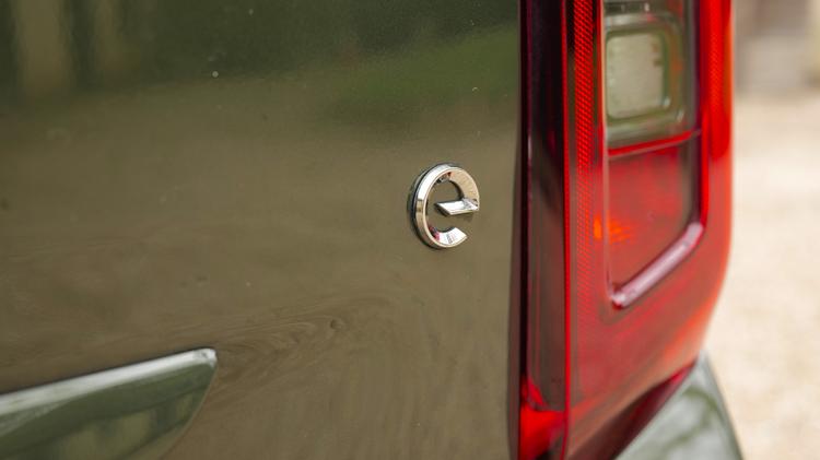 Vauxhall COMBO LIFE ELECTRIC ESTATE 100kW Ultimate XL 52kWh 5dr Auto